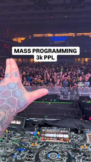 Computer make these people gay and horny @okjuskiii You’ve been programmed bud. | Smoakland