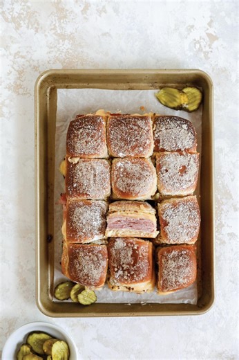 Quick and easy sliders for #TuesdayTasting! These little sandwiches are perfect for lunch, dinner or an appetizer, sure to be a crowd favorite! Recipe from the Winter edition of our magazine Florida Farm & Family. #TiedToAg #easydinner #hawaiianrolls #sandwich #havarticheese #shoplocal #farmflavor | Florida Farm Bureau Federation