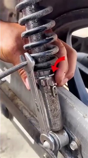 Adjustment process of shock absorber with simple tools