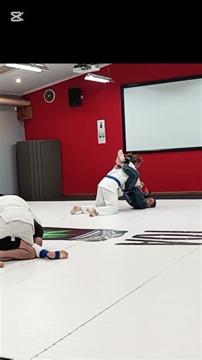 #bjj #jiujitsu #bjjmotivation #grappling #nogi #mma #escape #nevergiveup #motivation #shorts #fyp