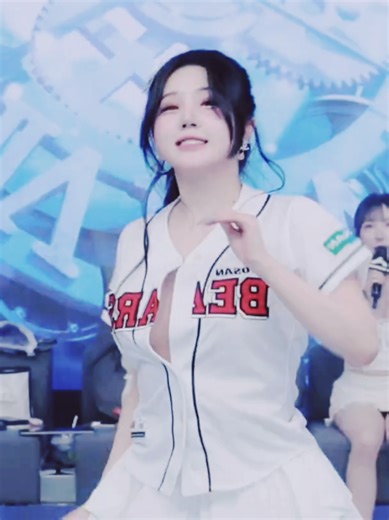 Asian Dance Eli #asian #dance #koreangirl #fyp #foryou | asian girls dancing