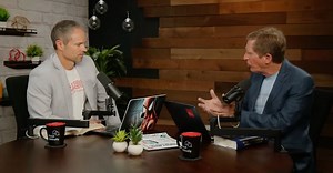 Christian Scholars Applaud and Critique Jordan Peterson’s Book ‘We Who Wrestle with God’ - Michael Foust