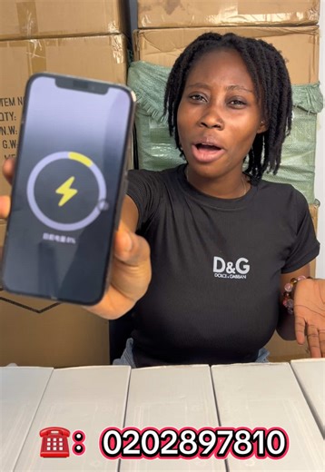 10000mah The magnetic charging treasure only costs 150ghc#ghanatiktok🇬🇭 #magnetic #viral #iphone #android