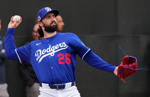 Dodgers Injury Updates: Tony Gonsolin & Evan Phillips Face Hitters In Live Batting Practice