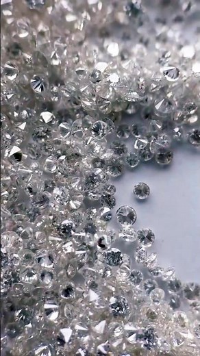 How Can a Diamond Break With One Hammer Strike? 💎🔨😱