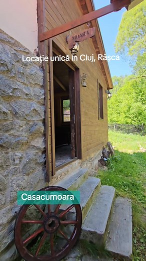 Superoferta 2500lei/weekend in loc de 3000 de lei. Capacitate 9 persoane ✅4 dormitoare ✅4 bai ✅living ✅bucatarie utilata Extra: Bucatarie utilata, gratar, ceaun, foisor, loc de joaca pt copii..biliard, tenis de masa, dartz, curte spatioasa, parcare filmata permanent,parau in spatele locatiei, Piscina incalzita pe perioada verii,jacuzzi(contracost) 0753545271 - Rezervari | Casacumoara.ro | Facebook