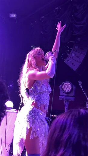 Cosette at the roxy 🩵 @Cosette #erinlecount #lalunetour | cosette