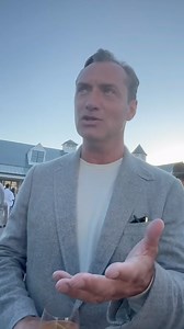 13K views · 382 reactions | Jude Law was one of the many special guests at @ralphlauren’s spring 2025 celebration on Thursday evening in the Hamptons. His first Ralph Lauren show, the actor explains why being there is, in his words, “a treat.”⁠ ⁠ See all the looks from the runway on WWD.com - #linkinbio⁠ ⁠ Video: @thealexbadia & @leighnordstrom⁠ #judelaw #nyfw | WWD | Facebook
