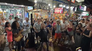 50K views · 1.2K reactions | The last song for the show | Queen On Street | Facebook