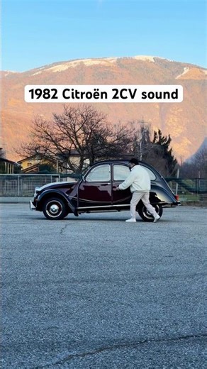 Insane 1982 Citroen 2CV Charleston sound