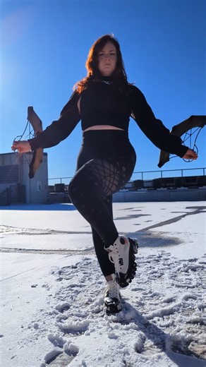 Rachel on Instagram: "back to normally scheduled programming (fans) playing around with shapes on my apartments snowy parking garage ❄️ & using that new 3rd order 3d whatnot pattern @6handsome_6banana6 taught me recently 🥸 🎵 ID from Mia Truman (Mia Koden b2b Truant b2b Rareman) w/ SP:MC | Kindred Radio (16.12.25) ⭕ 2” Doodle Grips by @forged_creations . . . . #techfans #techyfanspinners #movementart #dance #firefans"