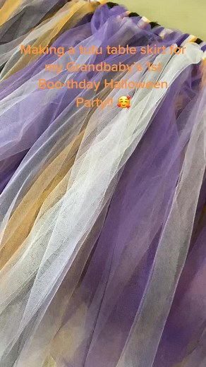 DIY Tutu Table Skirt Tutorial