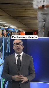 31K views · 1K reactions | Pinchazos en el metro. #LaRadioDeLaRepublica #ChumelTorres #chumel | Chumel Torres | Facebook