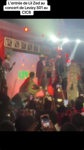 L’entrée de Lil Zed au concert de Levizy 501 #lilzed🇲🇱🇲🇱🥰❤️ #lilzed #malitiktok🇲🇱 #malirap @Lil zed