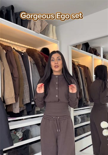 Obsessed with this brown EGO set 🤎 So comfy, snatches the waist, and looks expensive without the price tag. Wearing size XS(6)— perfect everyday set. #TikTokShop #EgoSet #ComfyButCute #EverydayOutfit #tracksuit