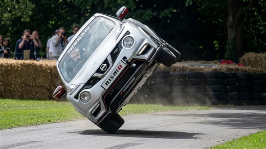 Watch how fast people drive on this European highway