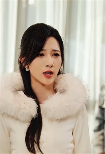 Explore Short Dramas with the FlickReels App