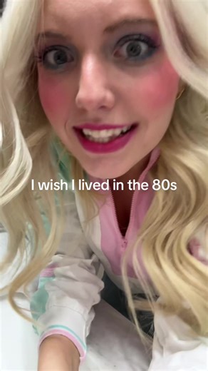 Embrace 80s Fashion and Makeup Trends