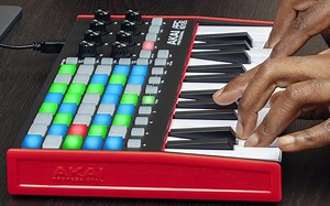 APC Keys 25 mk2 by AKAI - Controller