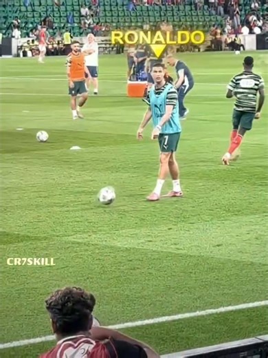 Ronaldo is the best football controller 🥶