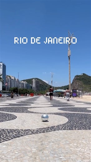 Caloré on Instagram: "a gente acredita em encontros. em abrir espaço, juntar pessoas queridas e criar momentos que ficam na memória da gente. no dia 7.02, a Caloré recebe, pela primeira vez no Rio de Janeiro, a Baile Baile, direto de São Paulo, num barco open bar edição pre-carnaval!!! mais um mergulho na vibe que a gente gosta de criar: intensa, livre e coletiva. porque pré-carnaval é sobre isso. estar junto. reconhecer rostos. e vibrar no maior astral!!! - Quadrado da Urca - 15h LINEUP: * @mar