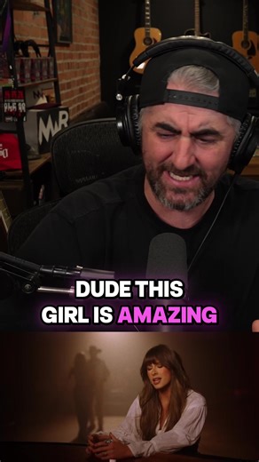 Ella Langley totally got my attention on her song “Choosin’ Texas”. Beautiful voice and amazing melody. The song writing is great. WATCH MY FULL REACTION ON FISCHTANK PRODUCTIONS YOUTUBE CHANNEL. #ellalangley #choosintexas #countrymusic #reaction #fischtank @Ella Langley