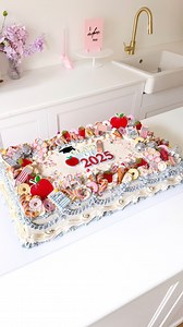 367K views · 13K reactions | ✏️ CLASS OF 2025 ✏️ This cake was...