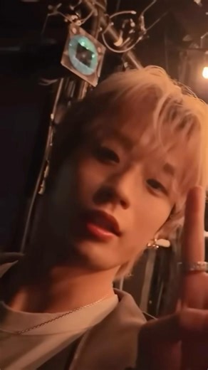 カメラに映らないように頑張るTAKUTO #mazzel_onlyyou ミニライブ Vログ #まぜろぐ #TAKUTO #MAZZEL