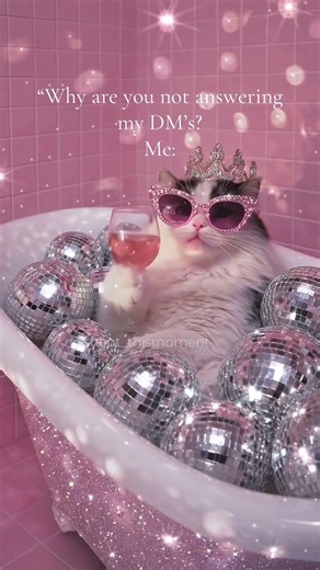Cat in bathtub 🪩🛁🫧 #cat #catvideo #catmemes #catshorts #catlife