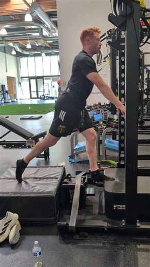 1080 Sprint II - Split Squat Accentuated "fast" Eccentric Loading (supra max/overload ecc)