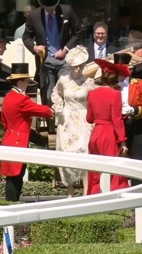 401K views · 1.9K reactions | Definition of stunner ❤️ | Catherine - Princess of Wales | Facebook