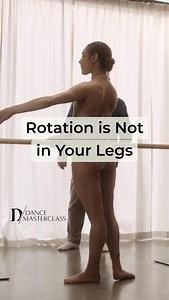 Barre Method for a Pain-Free Back - Ballet-inspired exercises for a mobile spine and better posture - the MUNZ BARRE®️ Method Watch more on www.dance-masterclass.com 🩰 About this class In this Dance Masterclass, you will learn simple exercises to increase your balance, turnout, and core strength for ballet. MUNZ BARRE®️ – this innovative barre training method, developed by Alexandre MUNZ, is based on creating strength and stability around your spine with basic core activation techniques. With s