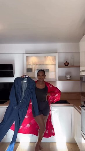 Kiabi on Instagram: "Ce look 🔥💯⁣ @mlle.surya a craqué pour notre combinaison en denim et on valide TOTALEMENT l'outfit qu'elle a créé, et vous ? 😍⁣ ⁣ REF : DSW35⁣ ⁣ #kiabi #outfit #outfitinspo #fall #fashion #petitsprix"