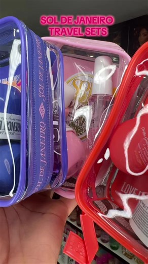 Take your favorite scents wherever you go with the Sol de Janeiro Jet Sets ✈️✨These travel-friendly minis are perfect for keeping your skin glowing and smelling amazing on the go. From the iconic body cream to the irresistible fragrance mist, it’s the ultimate trio for soft, hydrated, beachy-scented skin. 🌞💛Perfect for travel, your gym bag, or everyday touch-ups! 💫 Visit Us #2A Pigotts Mall, Market Street ☎️ Tel (268)736-3872