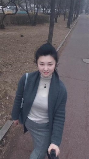 CC model 主理人｜坚持好版型、好面料。不跟风、不浮夸，只做经得起穿的高级感。喜欢有品味、懂质感的你，点关注，我们一起穿的更好看。#CCmodel主理人日常 #高品质女装 #显瘦气质穿搭 #高级感穿搭 #实穿派穿搭