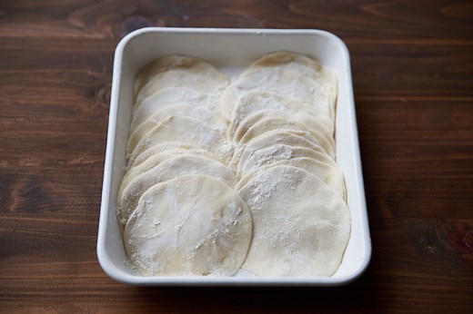 もちもち、餃子の皮ののレシピ・作り方
