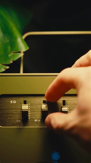 The SongBook MAX, designed with serious sound in mind! With analog EQ faders, you’re in full control of your music. Dial in your lows, mids, and highs to shape the sound exactly how you like it. And with its built-in subwoofer, driver and tweeter, your music gets that extra boost, fuller, richer, and more powerful! Tap link to find the one you’ll be adding to your holiday wish list : https://bit.ly/49EDZ0P 📹: @uniformsofdaryl . . . #TivoliAudio #SongBookMAX #PortableSpeaker #BluetoothSpeaker #S