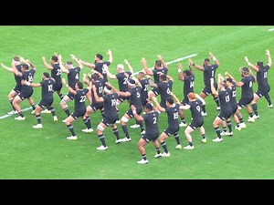 オールブラックス最強ウイングのケイレブクラークは、ハカが終わろうが日本選手をにらみ続けた（オールブラックス vs 日本代表 in 国立競技場 2022）