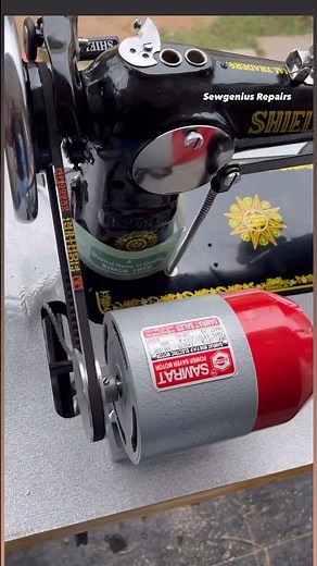 Motor fitting on table 🫨 sewing machine motor fitting| carbonlees motor fitting #sewingmachines