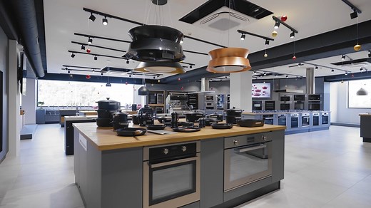 We’re beyond excited to give you an exclusive behind-the-scenes glimpse of one of our recent projects at Appliance Hub !✨ This isn’t just any retail space – it’s an unforgettable experience! Check out how we transformed a vision into a modern, functional environment, tailored to showcase premium appliances the way they really deserve. From precision-engineered cabinetry to innovative shelving and bespoke display solutions, every detail reflects our commitment to creating spaces that seamlessly b
