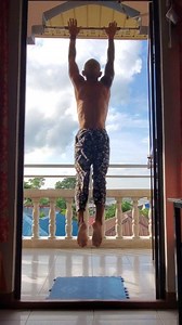 13K views · 319 reactions | My go-to fullbody exercise Navy Seal Burpee with 3 Bodysquat Chaser to 3 Pull Ups  #bodyweightworkout #fitness #motivation #StayActiveStayFit #homeworkout | Darius Sevilles | Facebook