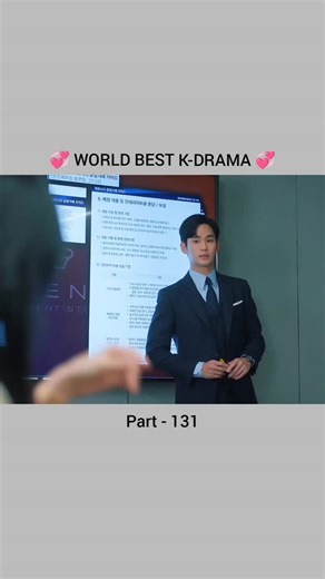 K-drama box on Instagram: "1997 में रिलीज़ हुई फिल्म _Titanic_ जैक और रोज़ की अनिवार्य प्रेम कहानी के माध्यम से त्रासदी के बीच भी लंबे समय तक रहने वाली भावनात्मक गहराई को दिखाती है। भव्य दृश्य प्रभावों से अधिक पात्रों की भावनाओं पर केंद्रित जेम्स कैमरून की शैली आज भी दिल को छू लेती है। जहाज़ के डूबने के दृश्य से नहीं, बल्कि दोनों के एक-दूसरे को देखे हुए क्षणों से ही फिल्म अधिक यादगार बनती है। इस भावना को पूरा करने वाला गीत सेलिन डियोन का "My Heart Will Go On"_ है। पहली बार सुनते ही यह शांत लगता 