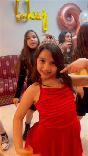 Internet Girl Dance Challenge #andriana #alenaandprincess #dance #katseye