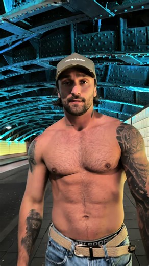 The Art of Pole Dance: Strength and Creativity Combined