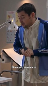 Ataque de paciente paranoico al doctor #Reels #LasSeriesEspanolas | Las Series Españolas