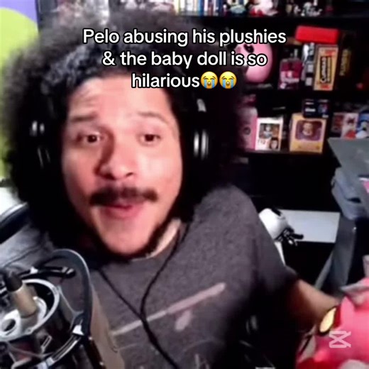 Hilarious Plushie Abuse by Pelo During Spooky Month