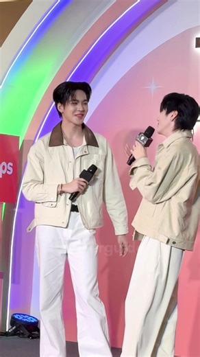 เอาเลยเซฟร้องเพลงมองพี่อู่อู๋ดีแล้ว ทางนี้ฮ๊อปมาก แต่พี่อู่อู๋ฮ๊อปกว่า #auausave #auautnp #savewrg #อู่อู๋เซฟ