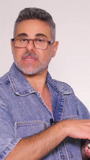 6.7K views · 227 reactions | Master the loose powder game with Fady Kataya  خبرة جيل Z مع البودرة الحرّة! والآن وقت الاحتراف في تطبيقها مع فادي قطايا #makeuptutorial #genz #genzbeauty #genzmakeup #loosepowder #makeuptips #fadykataya | Fady Kataya | Facebook