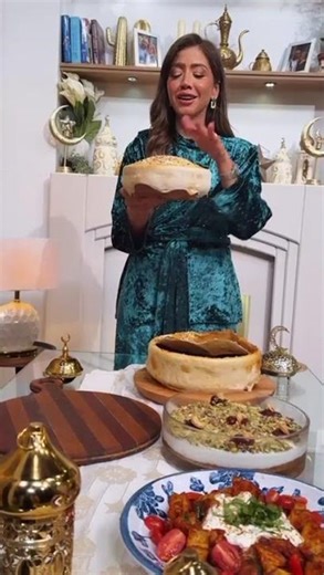 لكل عشاق الأكل التركي… استنوا حلقة النهارده، كفتة بالخضار المشوي وعيش السرايا وأحلى بطاطا حارة 😋🇹🇷