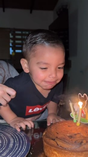 Jenifer Mora on Instagram: "Jesús A eras tan esperado como deseado 🙏🏻. Fuiste ese SI rotundo a volver a colocar nuestros días de cabeza, que para nuestra familia ha sido de tan maravillosa bendición. Tu mi Jesús A, tu nuestro sueño anhelo. Todo tiene sentido ese día que Dios colocó ese sentimiento de volver a ser mamá, si él sabía que tú ibas a ser tan perfecto para mí 😍 Sígueme mirando con esos ojos de amor cada día. Sígueme enamorando con tus besos acaramelados . Por muchas más selfies junt